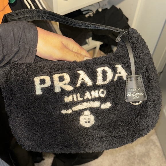 Prada re-Edition Terry bag in black - Picture 6 of 7